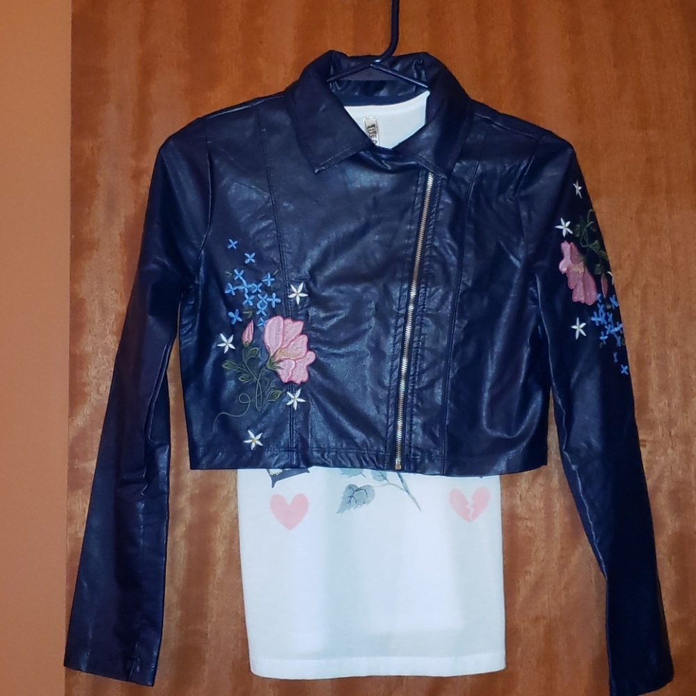 🆕️w/o tags Girl's Jacket & Tank Top Set